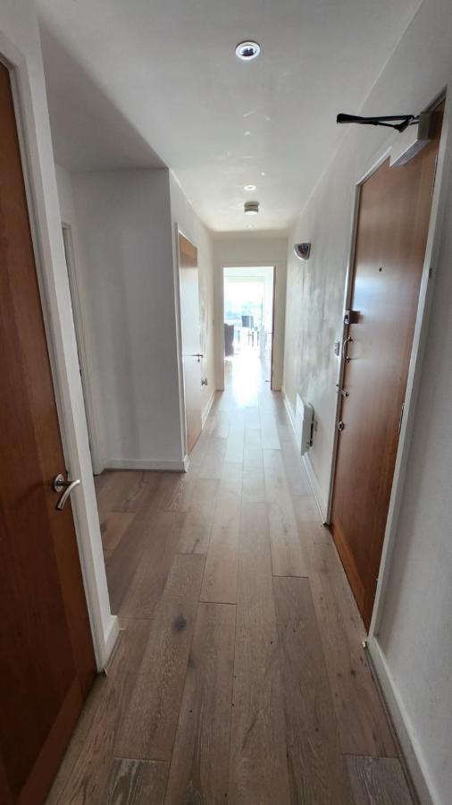 Luxury 2 Bed Apartment Excel Лондон Экстерьер фото